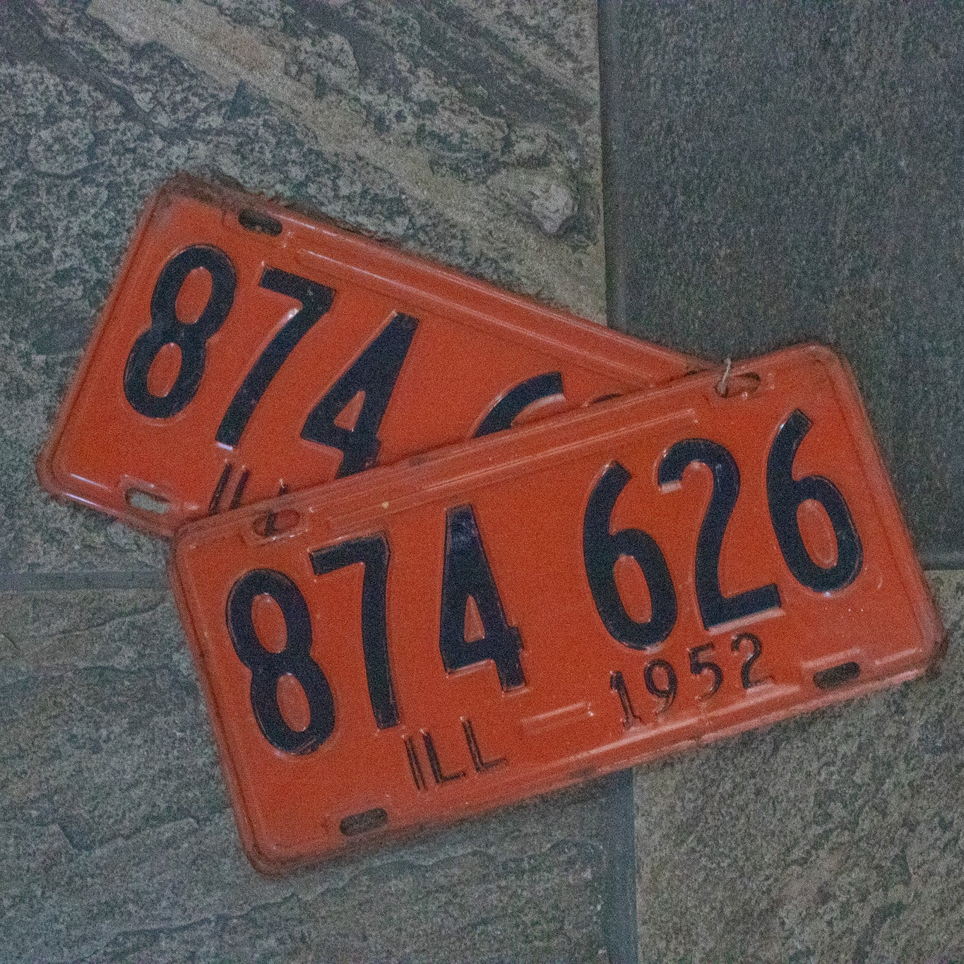 Vintage Illinois 1952 License Plate