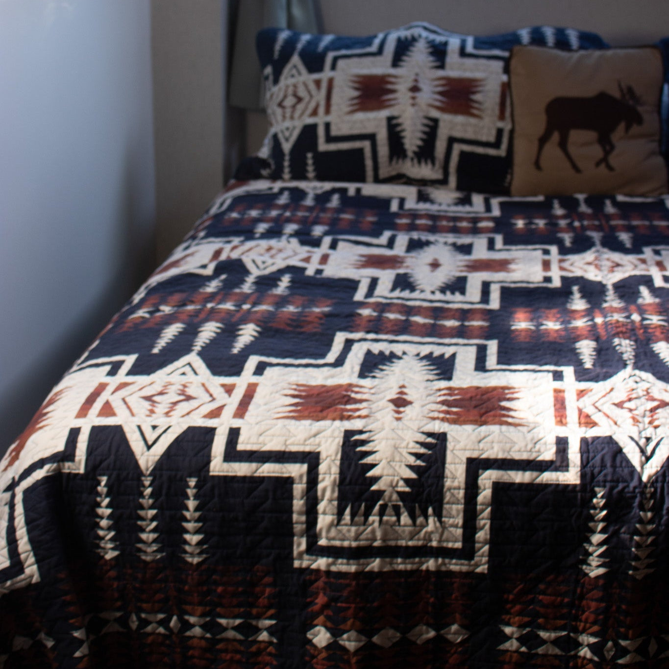 Pendleton Harding Southwestern Geometric Oxford Wool Blanket – Queen