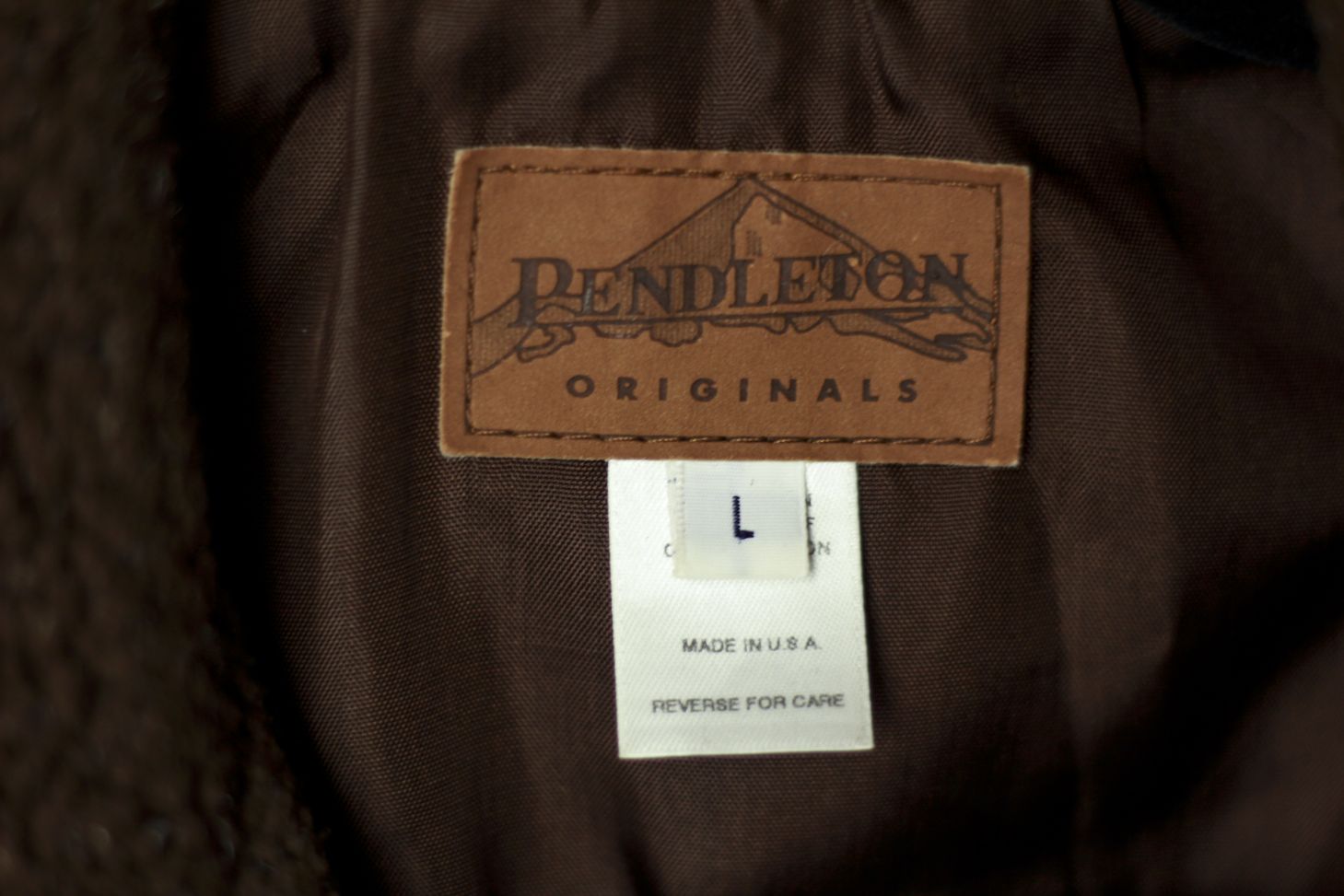 Pendleton Originals Wool Jacket Large Made in USA Bear Pattern Western Coat Lodge