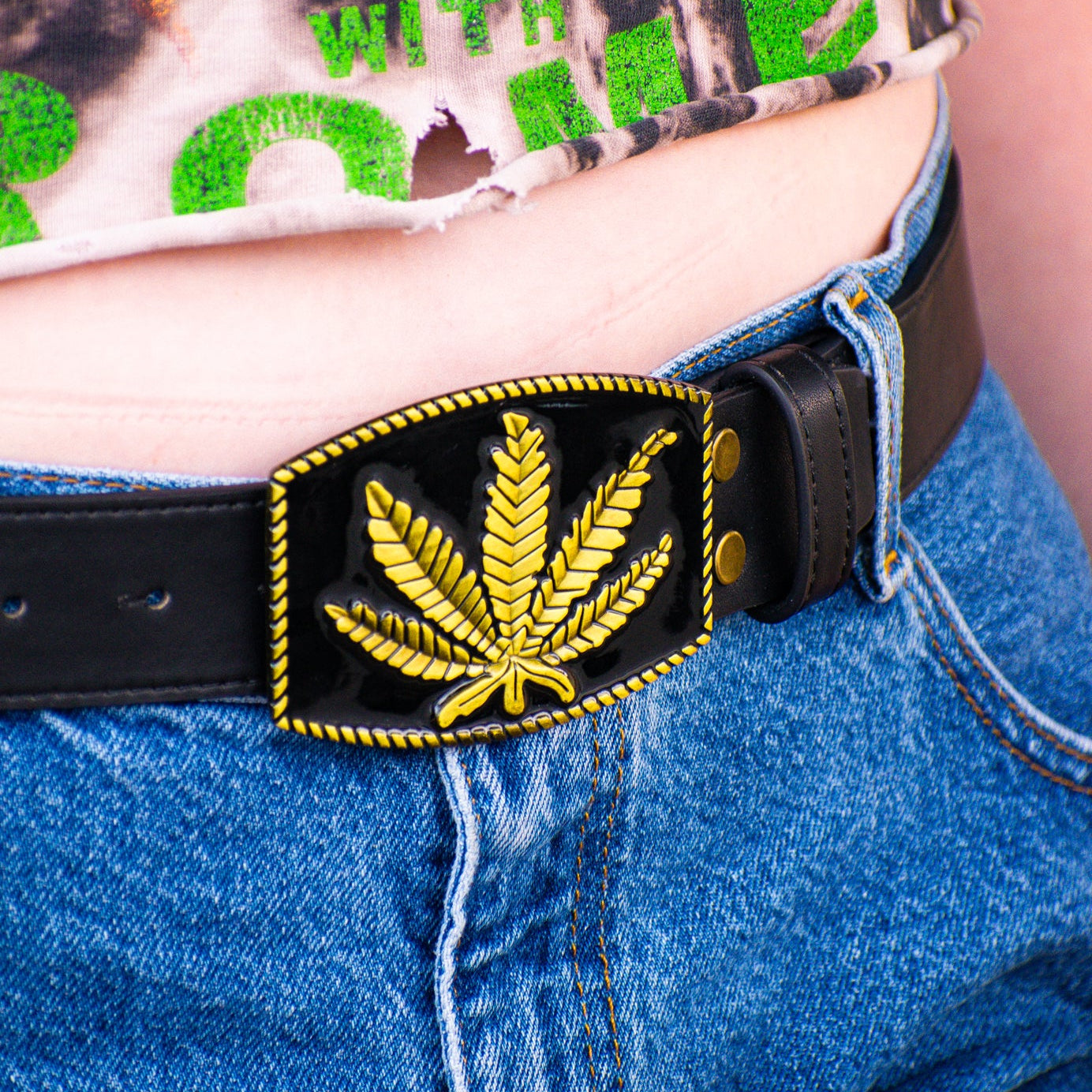 marijuana leaf belt