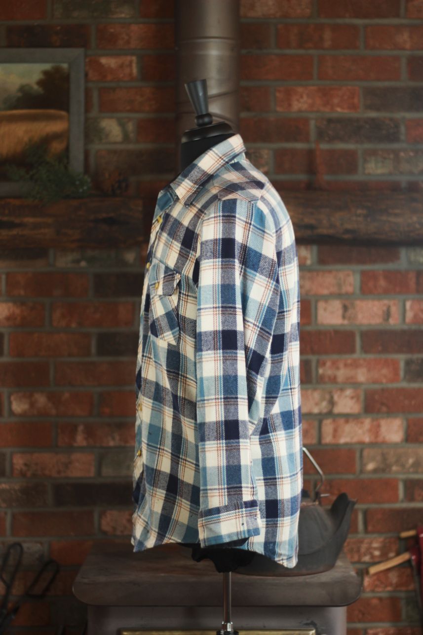 Sears 100% Acrylic Navy Blue, Light Blue, and Brown Plaid Flannel Button Up Men's M