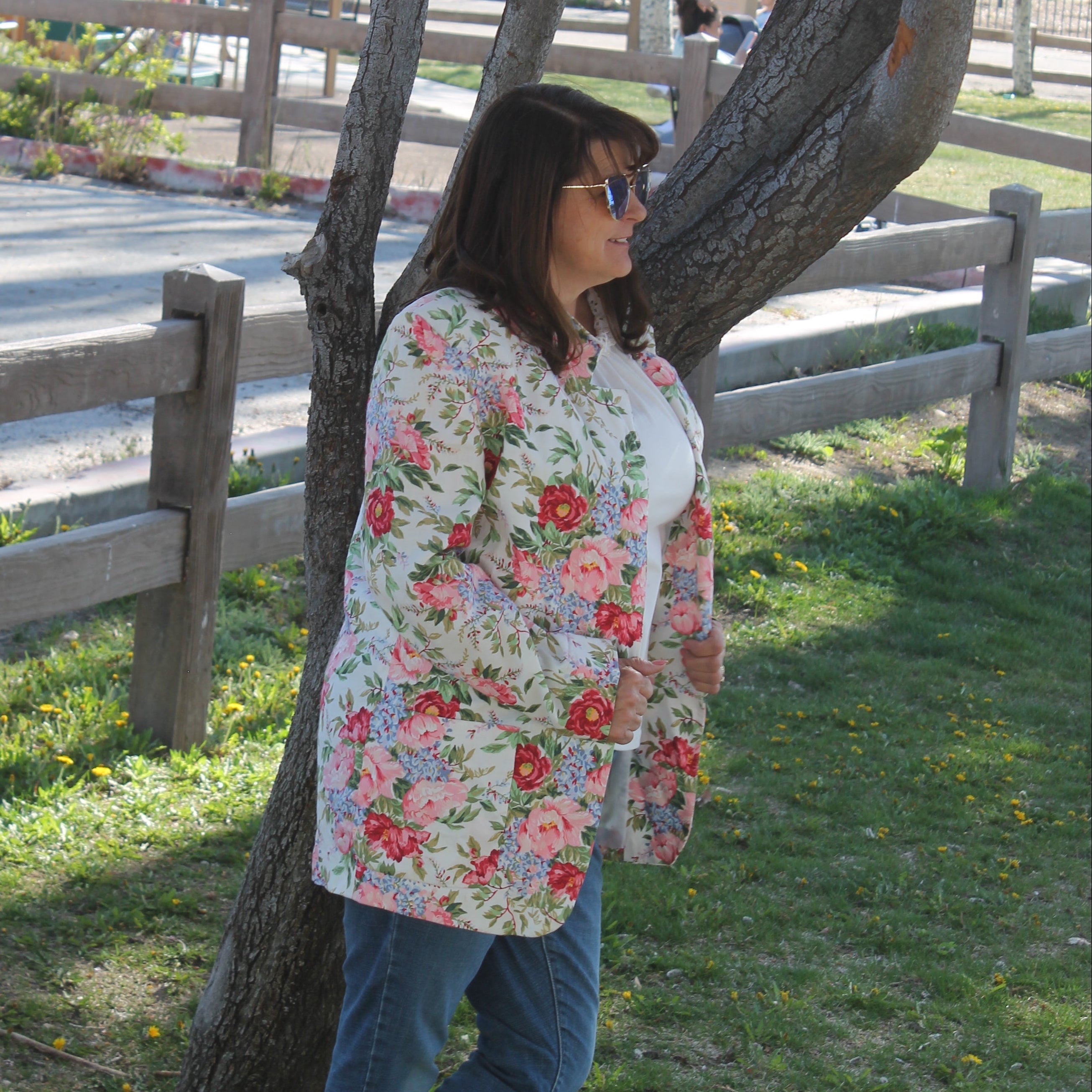 Vintage JH Collectibles Women's Size 6 Floral Blazer Jacket