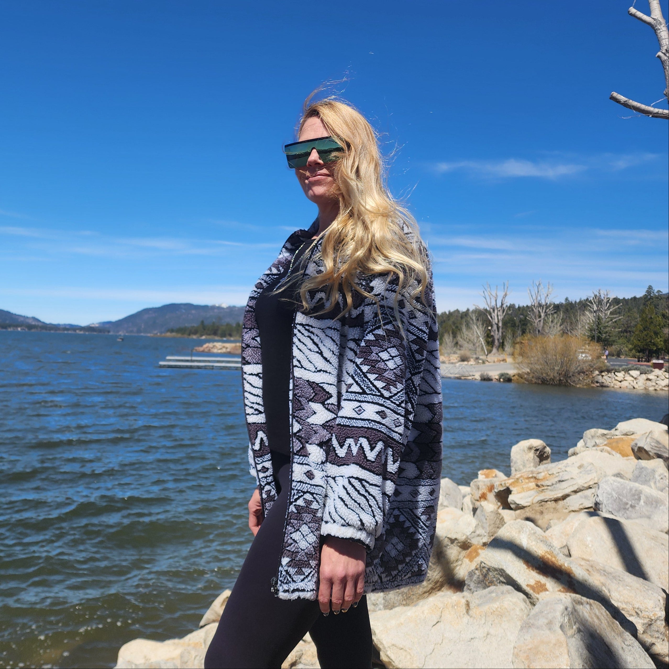 Seasons Aztec Pattern Black and White Fleece Zip Up jacket
