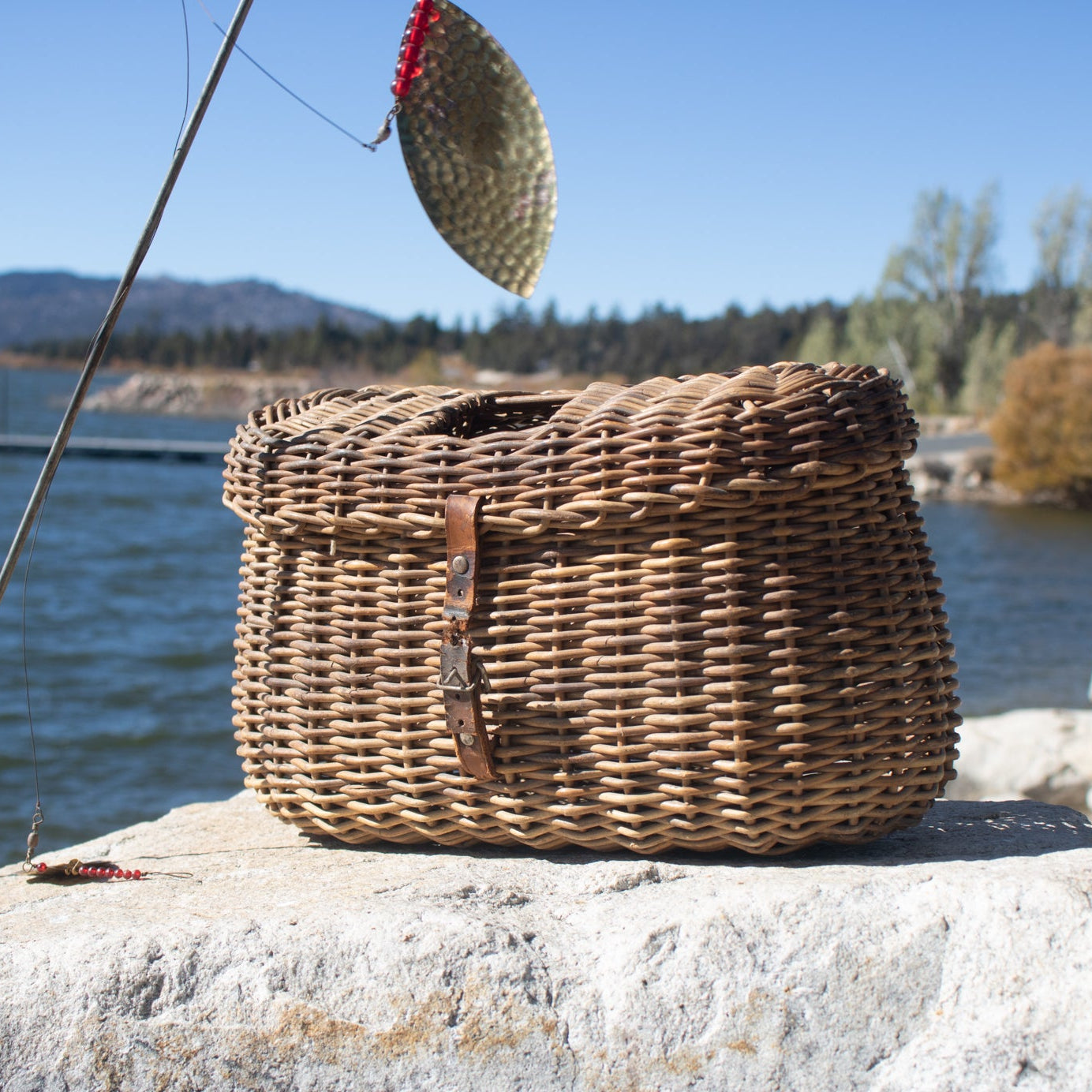 Vintage FIshing Creel Wicker Basket