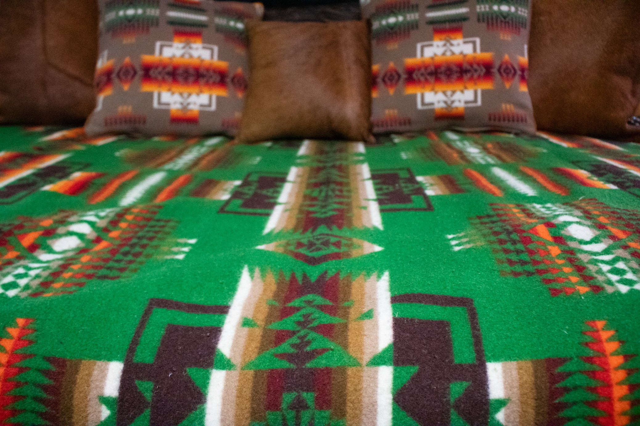 Vintage Beaver State Chief Joseph Green Pendleton Navajo Native American Wool Blanket 74 x 58