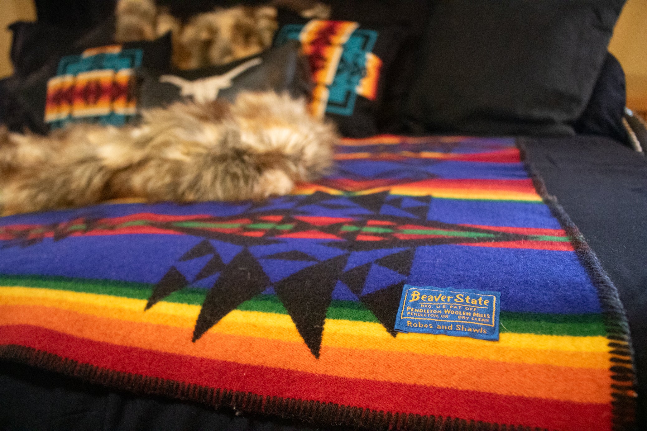 Pendleton Wool Mills Beaver State Aztec Blanket 5ft x 3ft Lap Blanket