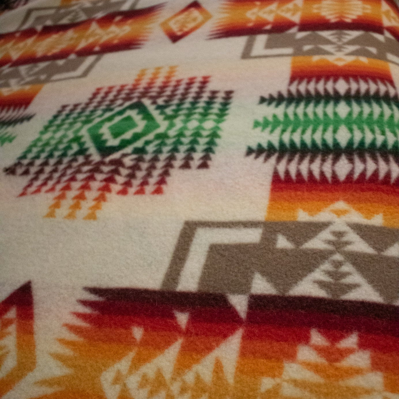 Vintage Pendleton Woolen Mills Beaver State Chief Joseph  Blanket 75" X 55"