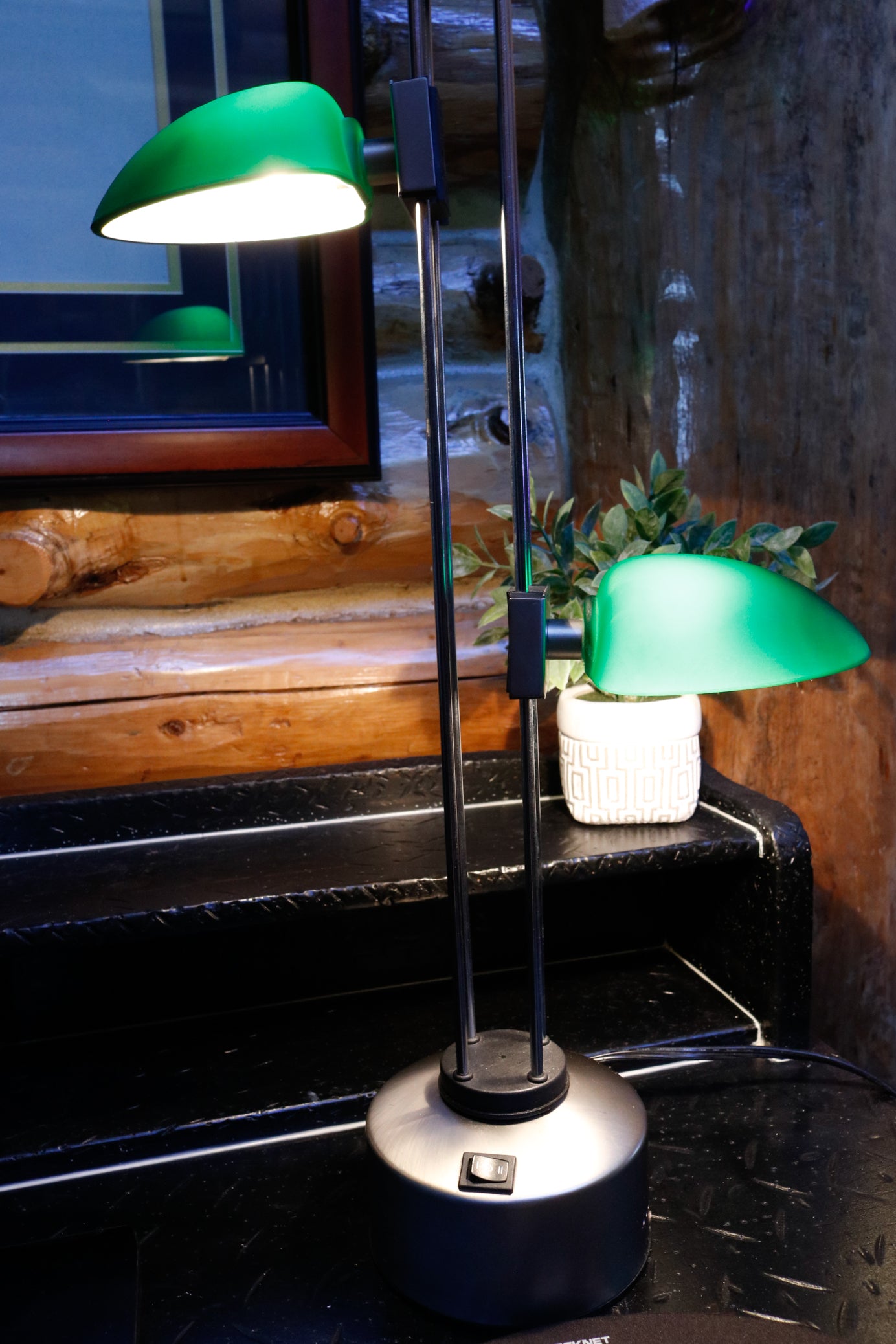 Elevator Halogen Desk Lamp