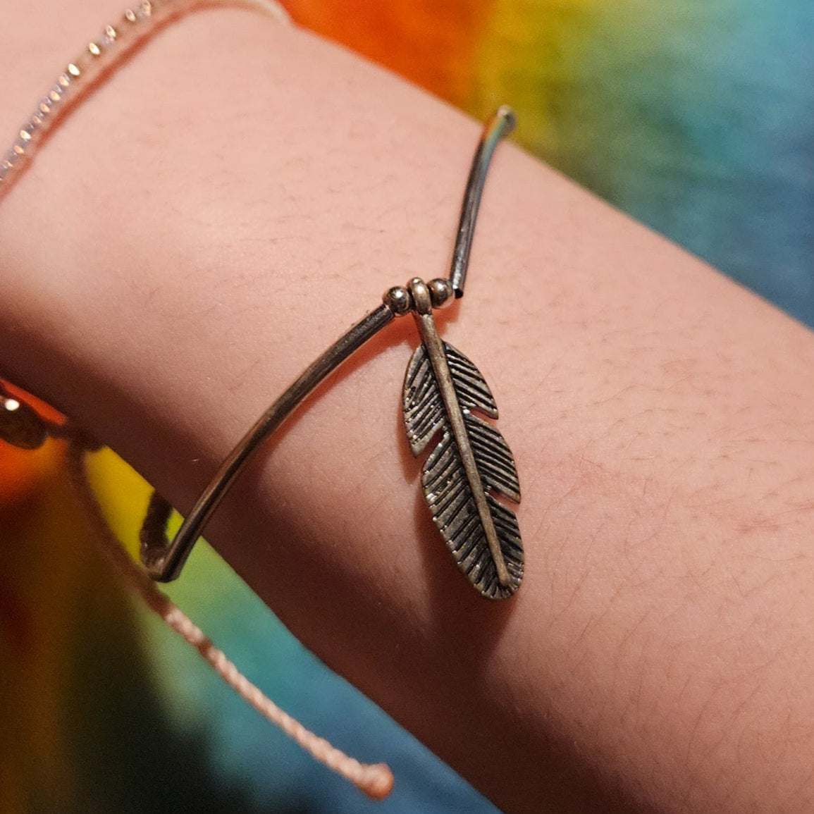 Unique Silver Feather Charm Streach Bracelet