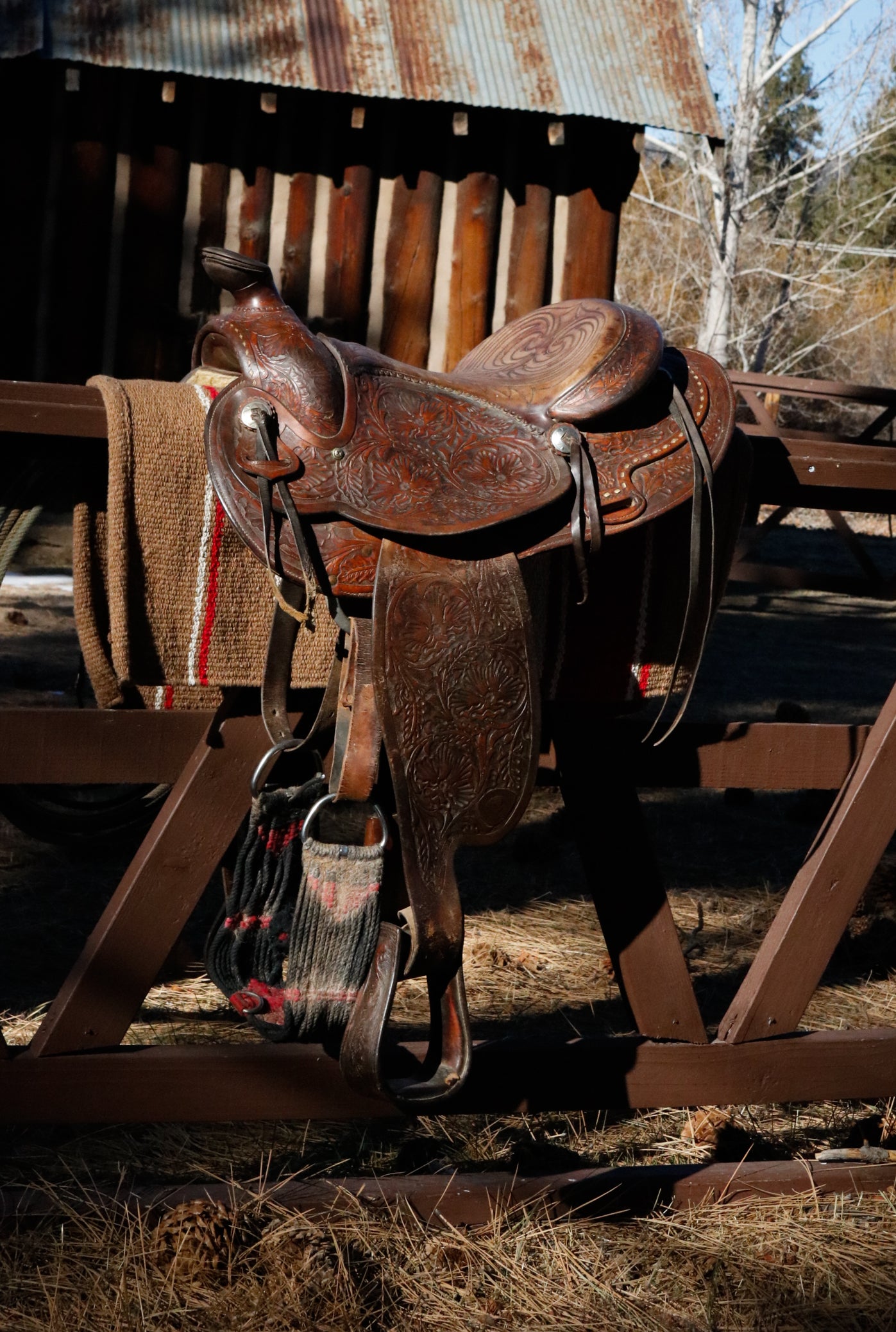 Vintage 1947 Tex Tan Heregord Series 16 inch Western Show Saddle Model Number 3420