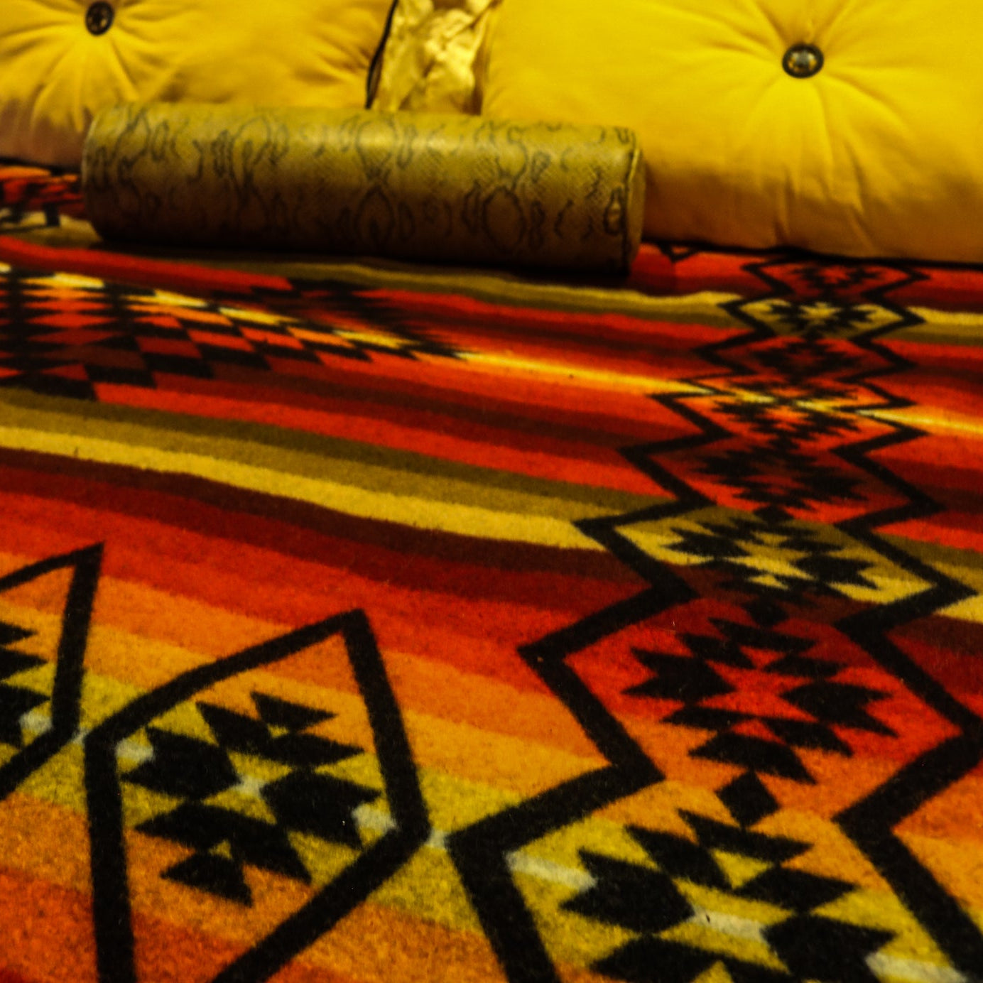 Pendleton Beaver State Reversable Blanket Featuring Black Red Orange Brown