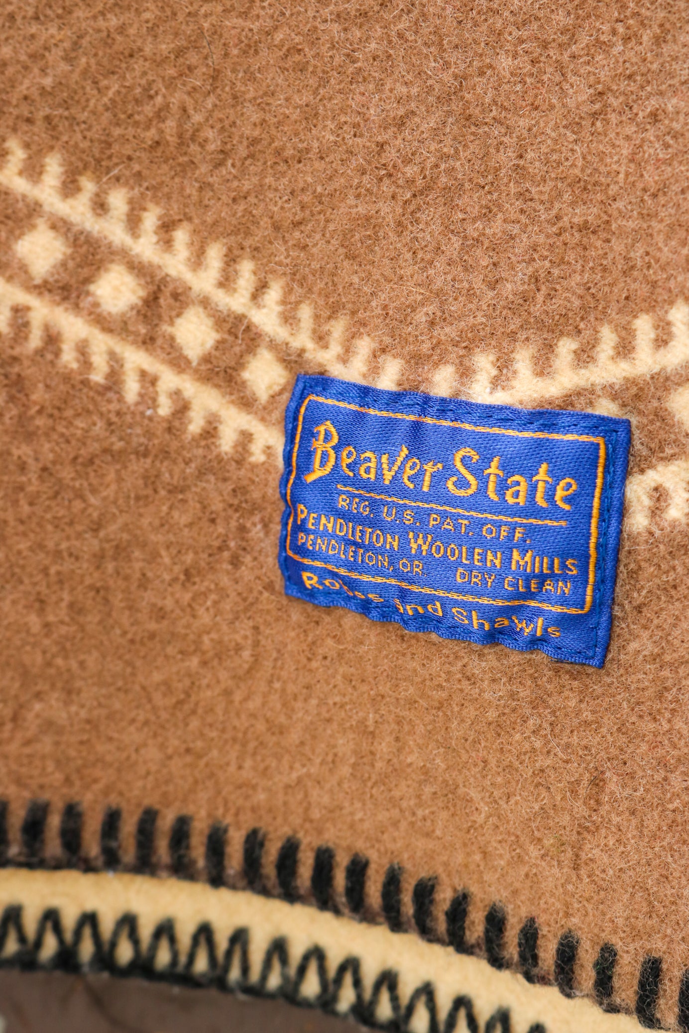 Vintage Beaver State Pendleton Woolen Mills Lap Blanket