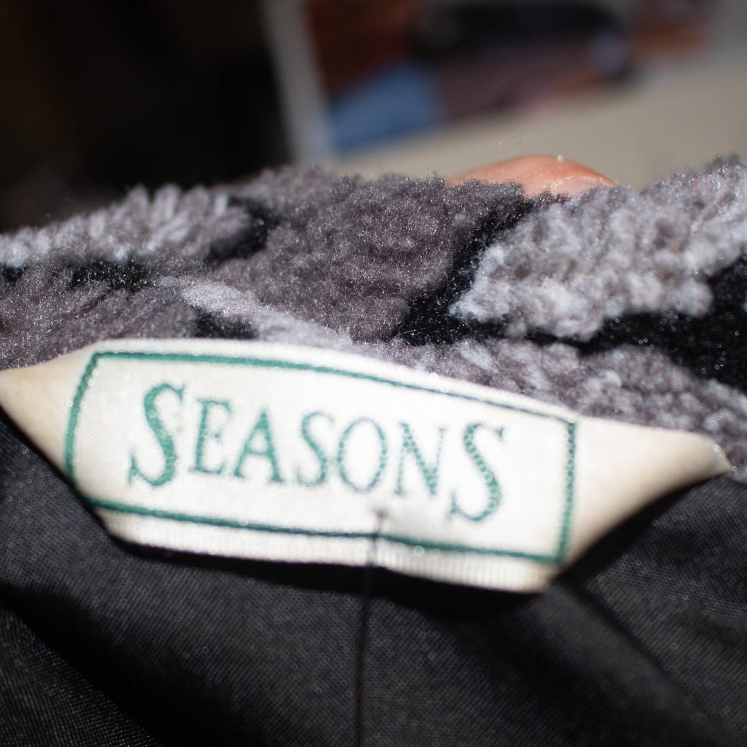 Seasons Aztec Pattern Black and White Fleece Zip Up jacket