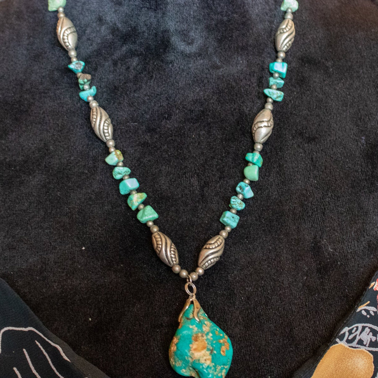 Vintage Royston Turquoise Necklace with 24 small Turquoise Beads and one Big Turquoise Stone