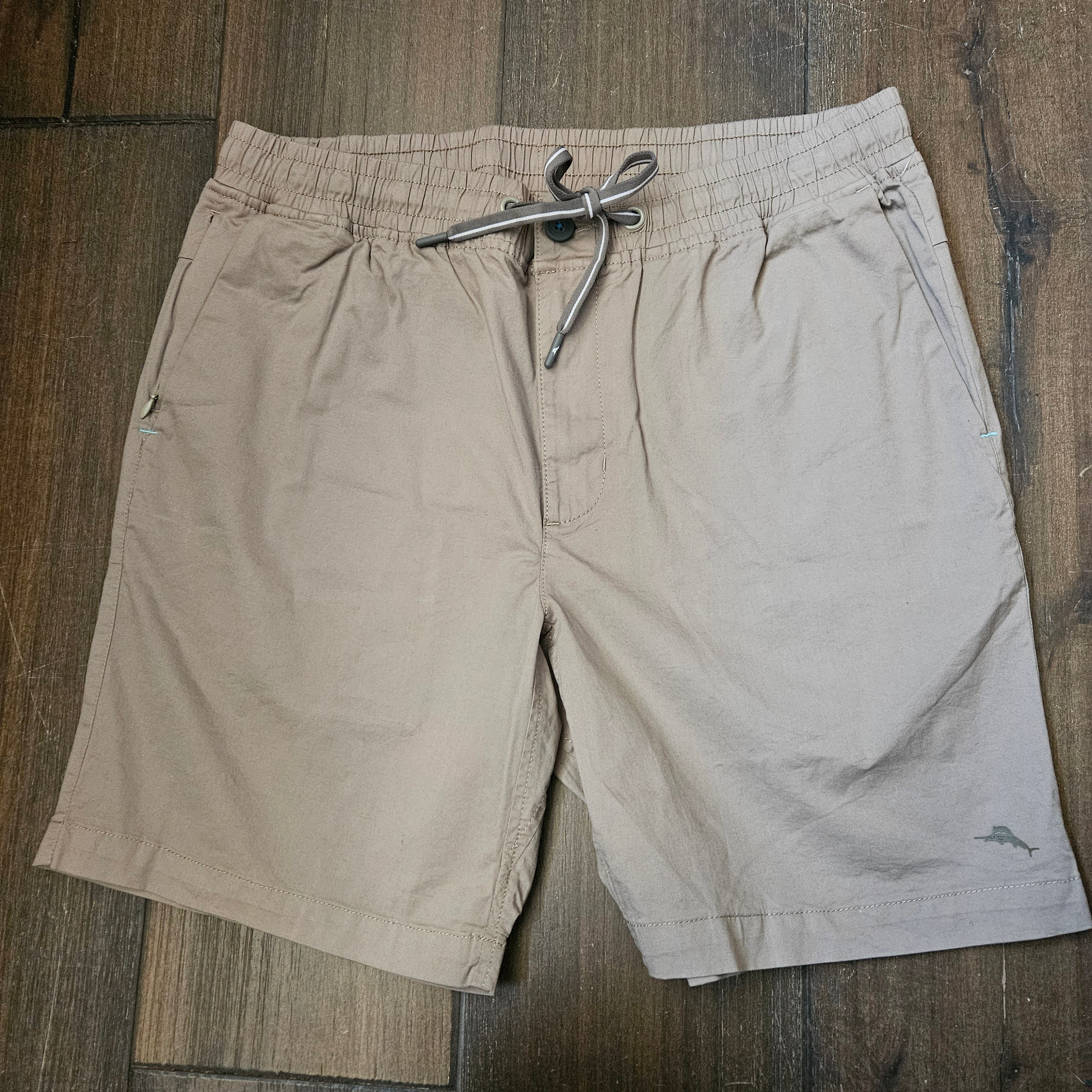 Tommy Bahama Men's Shorts Dark Sand Size Large