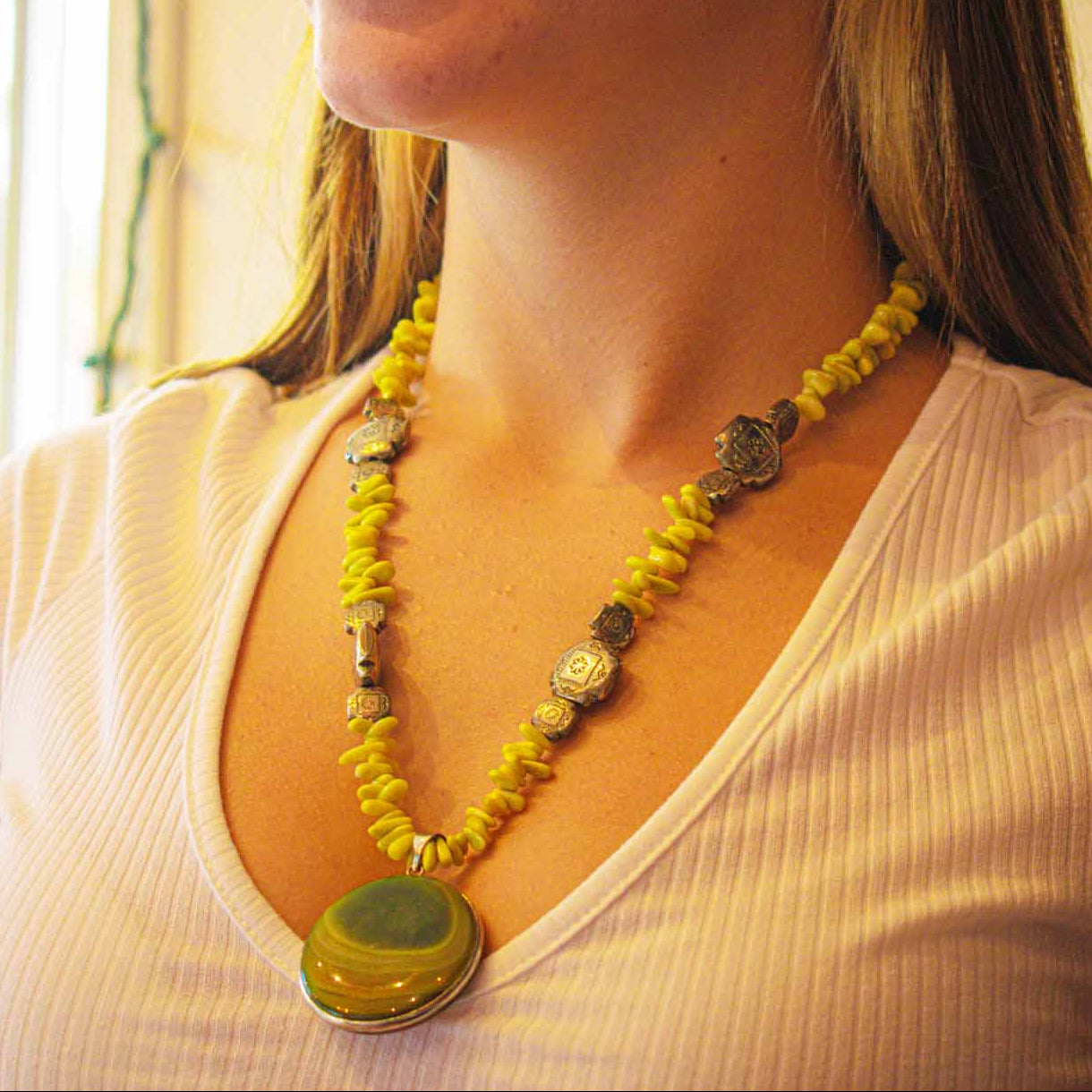 Vintage Navajo Agate Pendant and Serpentine Bead Necklace
