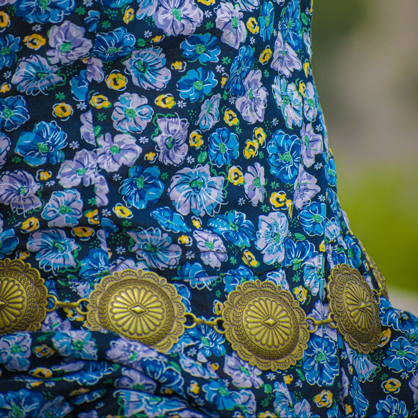 Brass Toned Metal Round Concho Belt